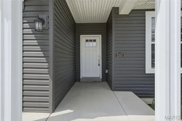 1555 Misty River DR, St Paul, MO 63366