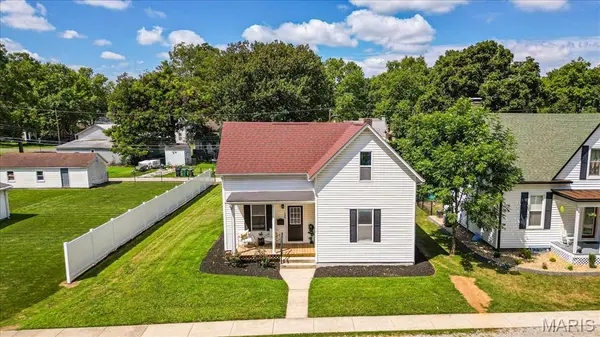 108 S Vine ST, Freeburg, IL 62243