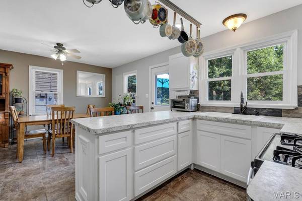 710 Mueller RD, Festus, MO 63028