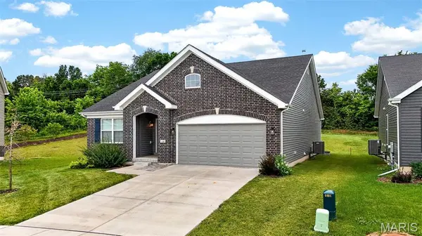 112 Creek Haven CT, Lake St Louis, MO 63367