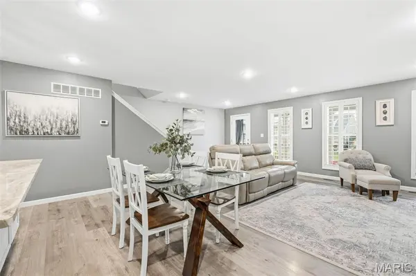 1064 Dyess WAY, St Charles, MO 63301