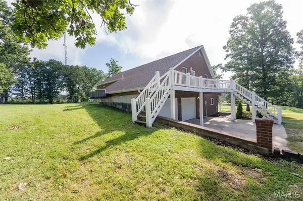 1115 County Road 754, Belle, MO 65013