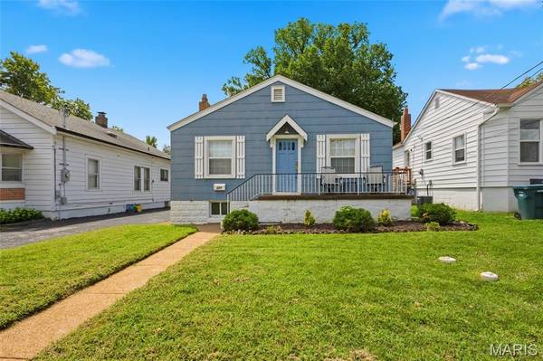 234 W Rose Hill AVE, St Louis, MO 63122