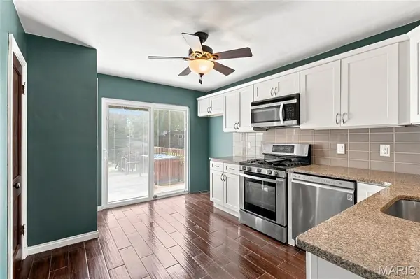 234 W Rose Hill AVE, St Louis, MO 63122