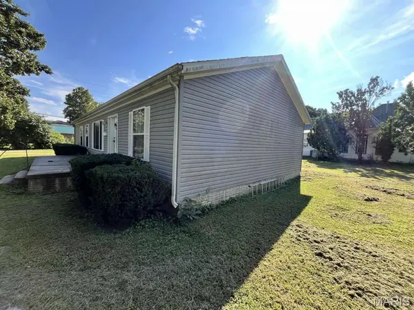 211 N 7th ST, Canton, MO 63435