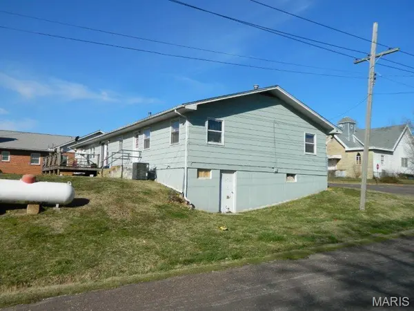 123 E 3rd ST, Mountain View, MO 65548