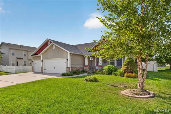 7034 Savannah DR, Glen Carbon, IL 62034