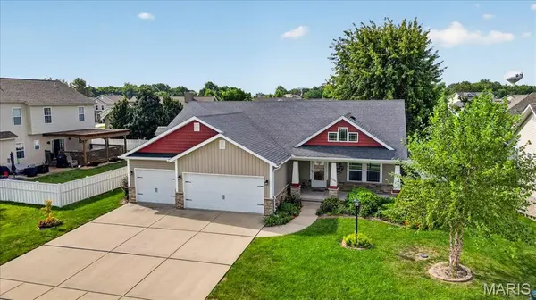 7034 Savannah DR, Glen Carbon, IL 62034