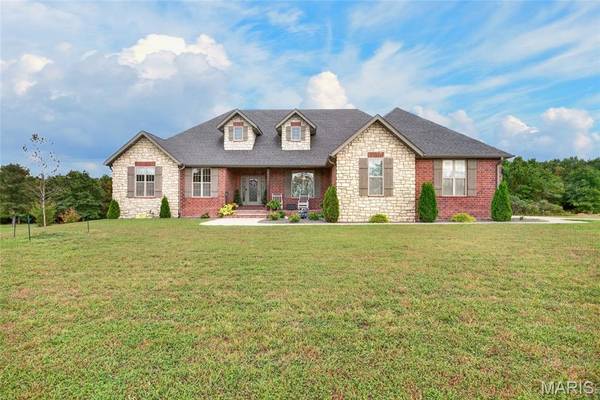 19160 Promise DR, Lebanon, MO 65536