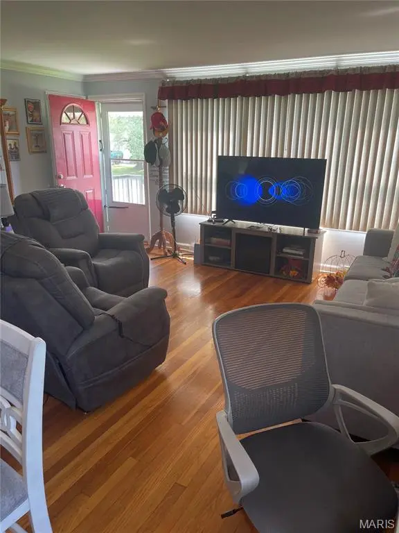 611 Marshfield DR, St Louis, MO 63137