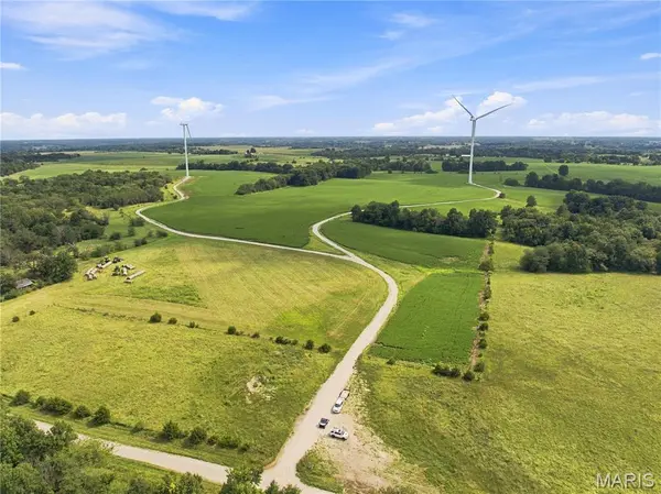 xx State Highway T (Tract 1 & 2), Kirksville, MO 63501
