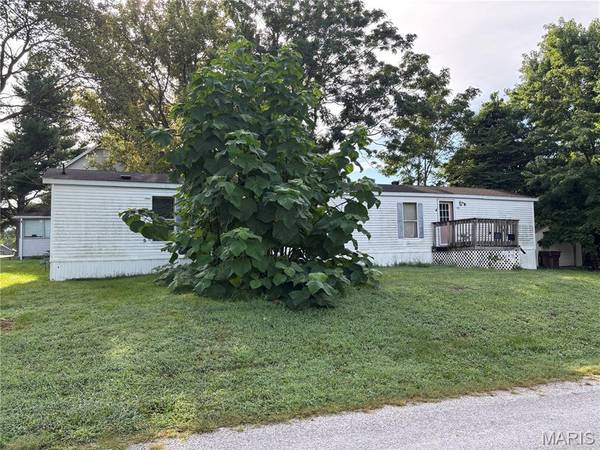 101 Union, Pocahontas, IL 62275