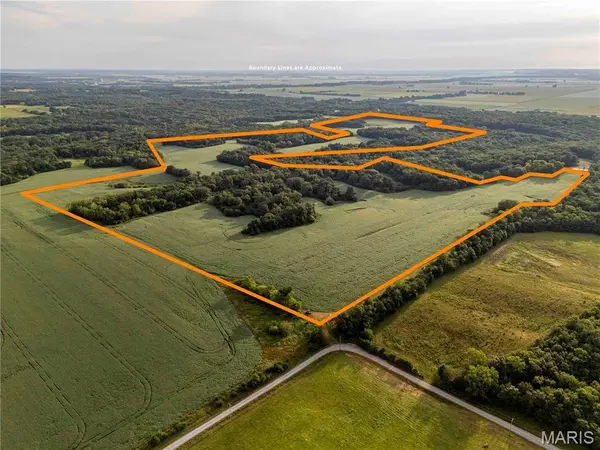 00 293 County RD, Kahoka, MO 63445