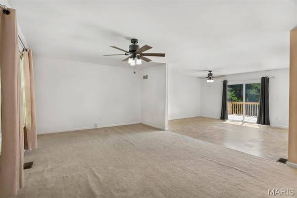 5901 Kneff RD, Imperial, MO 63052