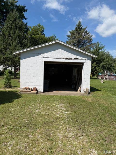 556 S Spruce ST, Nokomis, IL 62075