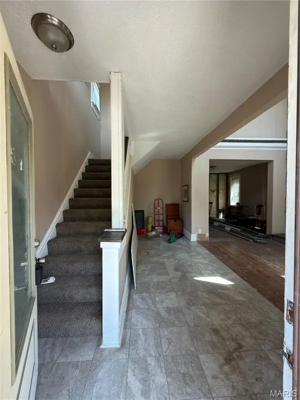 3543 Humphrey ST, St Louis, MO 63118