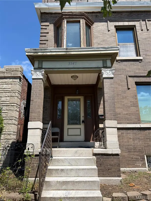 3543 Humphrey ST, St Louis, MO 63118