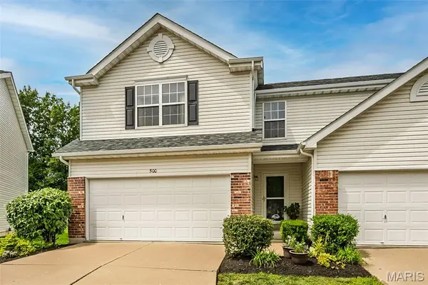 500 Flowering Magnolia DR, O'fallon, MO 63366