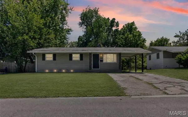 506 Dornoch DR, St Louis, MO 63137