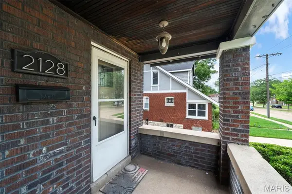 2126 Yale AVE, Richmond Heights, MO 63143