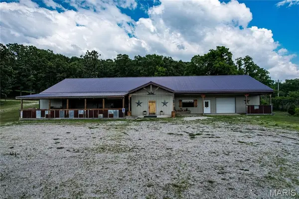 157 W State Road H, Stoutland, MO 65567