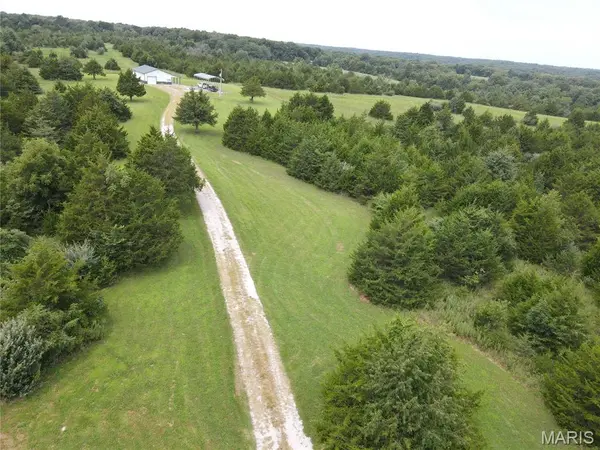 44976 Ariel LN, Monroe City, MO 63456