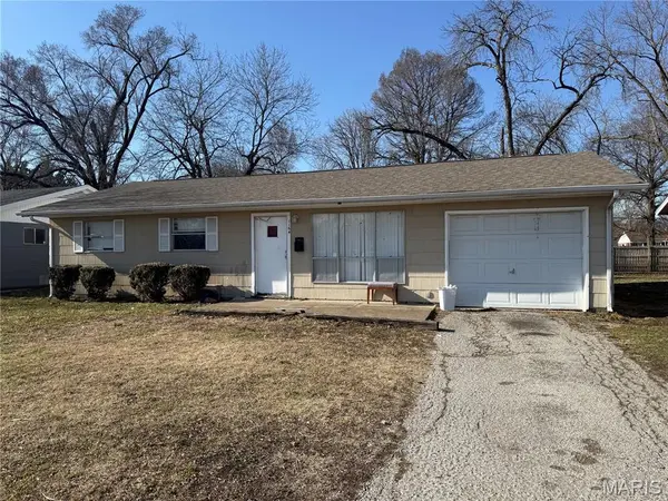 1164 Camp Jackson RD, Centerville, IL 62206