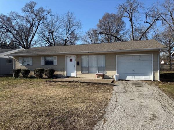 1164 Camp Jackson RD, Centerville, IL 62206