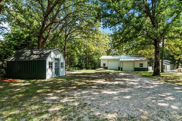 10292 Old Litchfield TRL, Litchfield, IL 62056