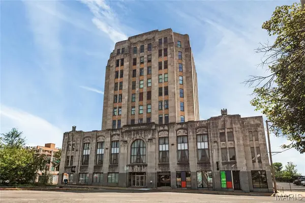 3608 Gravois AVE #3W, St Louis, MO 63116
