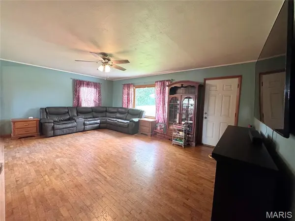 59604 Starview Estates, New London, MO 63459