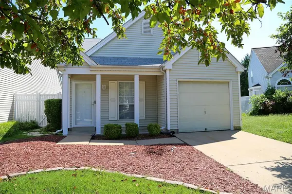 714 Liberty Village DR, Unincorporated, MO 63031