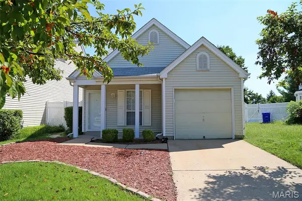 714 Liberty Village DR, Unincorporated, MO 63031