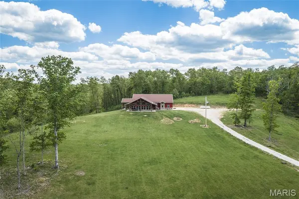 150 Keysville RD, Steelville, MO 65565