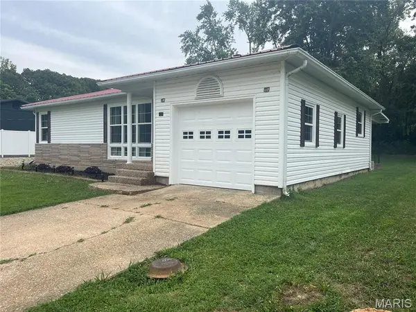 107 E 6th ST, Dixon, MO 65459