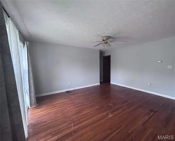 107 E 6th ST, Dixon, MO 65459