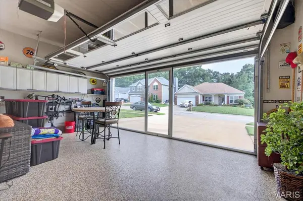 1067 Autumn Oaks DR, Imperial, MO 63052
