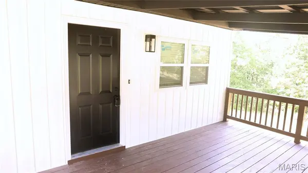 21 Oak Ridge TRL, Festus, MO 63028