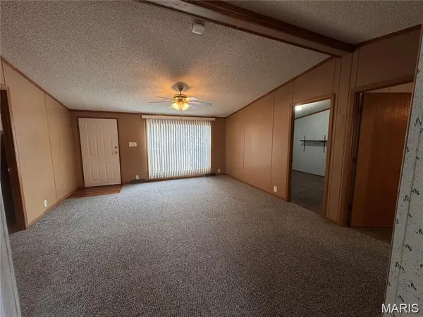 6104 Woodruff DR, House Springs, MO 63051