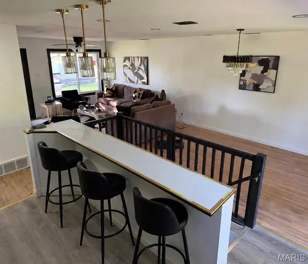 9356 Laramie DR, Bellefontaine Nghbrs, MO 63137