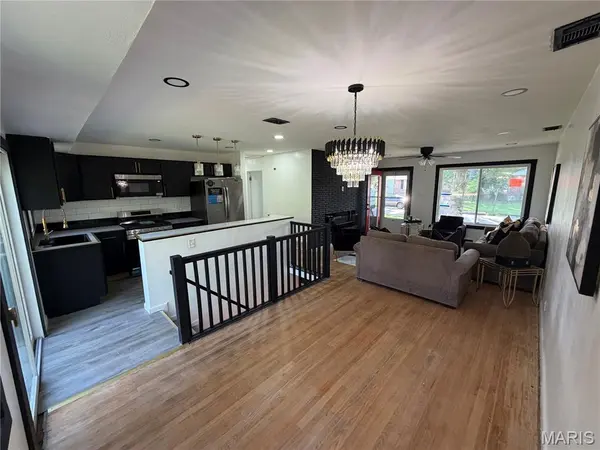 9356 Laramie DR, Bellefontaine Nghbrs, MO 63137