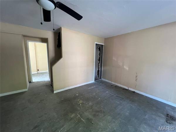 7711 Minnesota AVE, St Louis, MO 63111