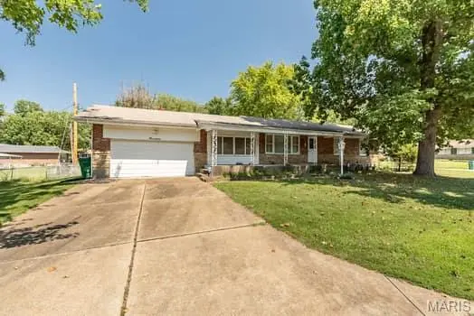 19 Forest Home CT, St Louis, MO 63137