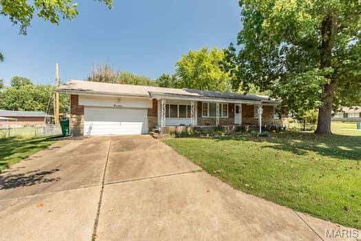 19 Forest Home CT, St Louis, MO 63137