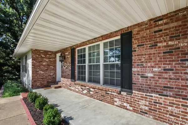 641 Falcon DR, Sullivan, MO 63080