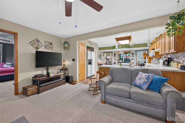 710 N 5th ST, Elsberry, MO 63343