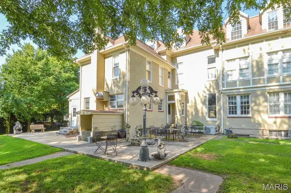 924 N Main AVE, Springfield, MO 65802