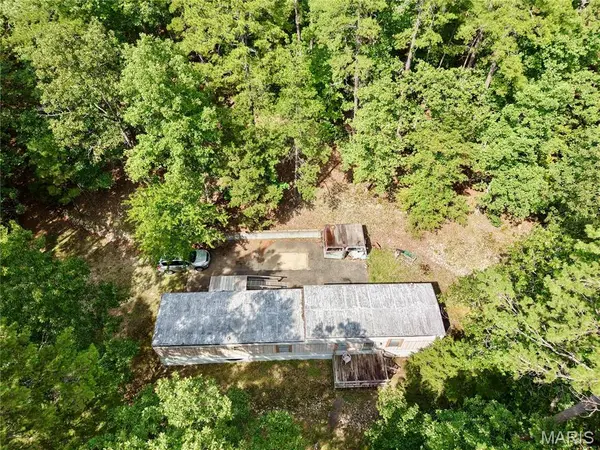 9761 Wayne Rte V, Piedmont, MO 63957