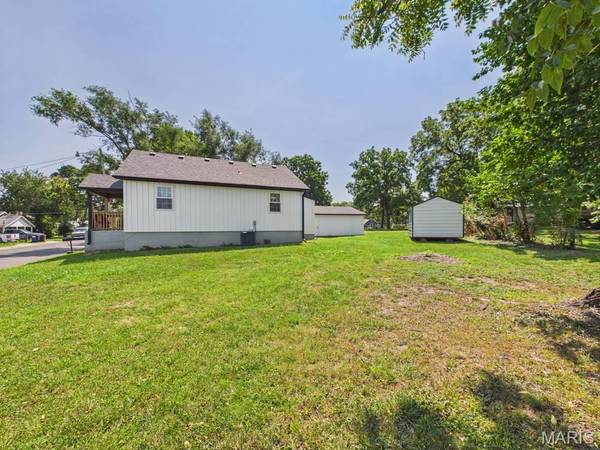310 North ST, Lebanon, MO 65536