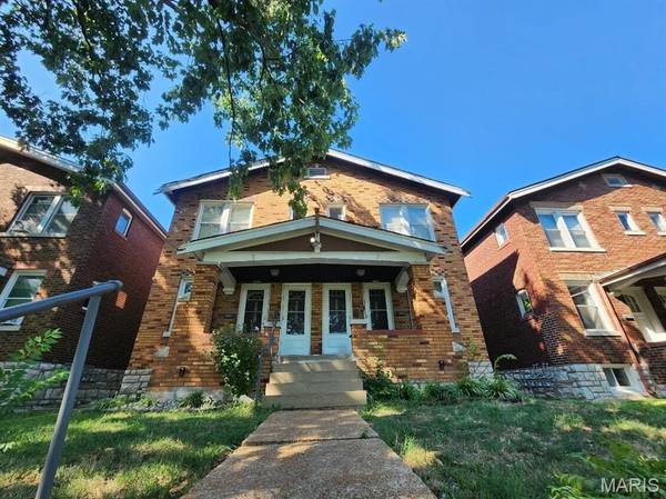 3837 Dunnica AVE, St Louis, MO 63116